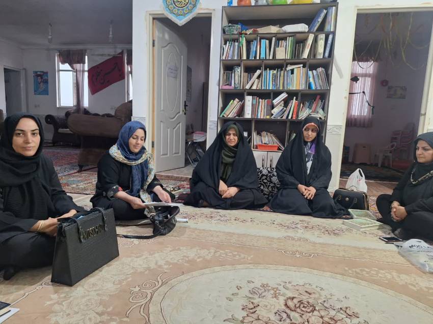 نشست حلقه صالحین با موضوع پیشگیری از طلاق